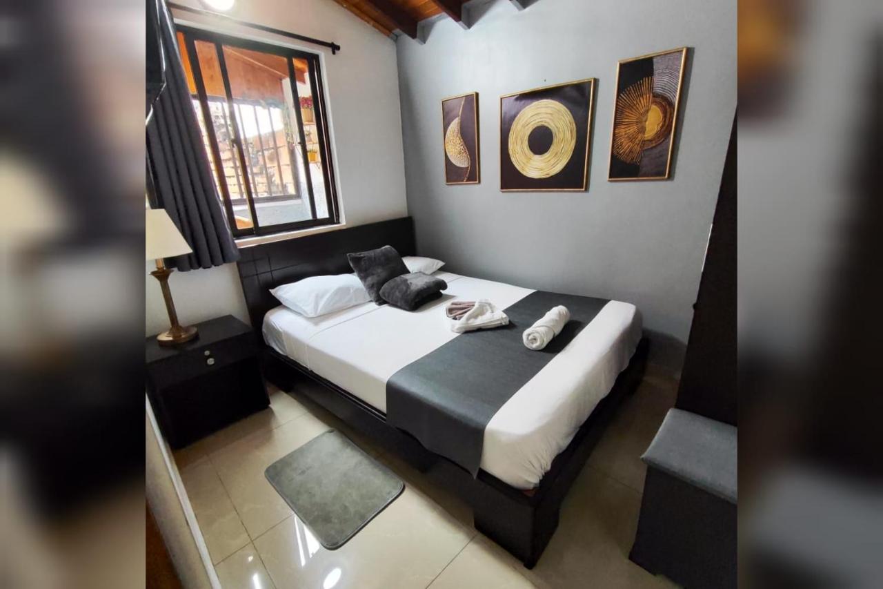 International Hotel Medellín Extérieur photo