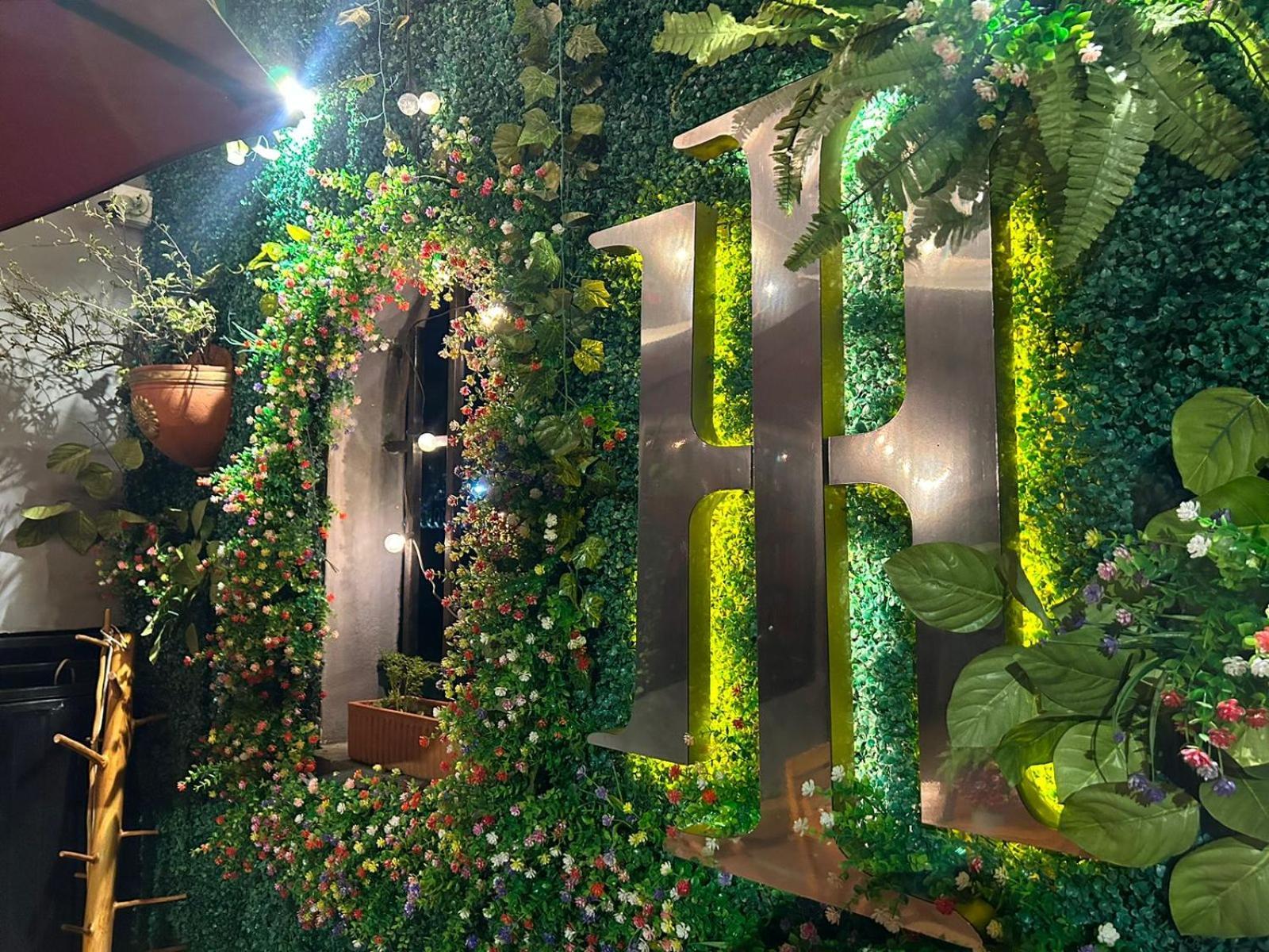 International Hotel Medellín Extérieur photo