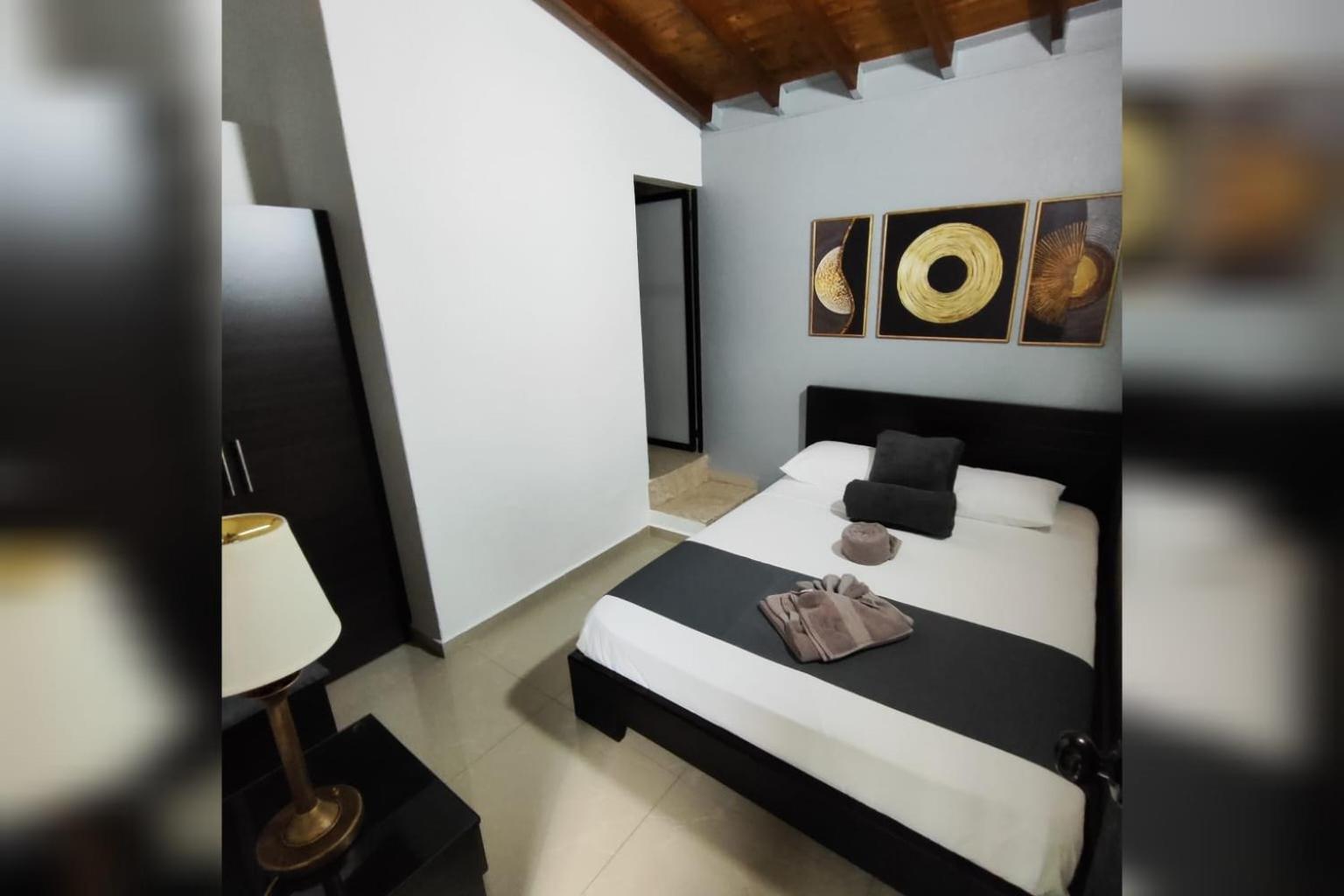 International Hotel Medellín Extérieur photo