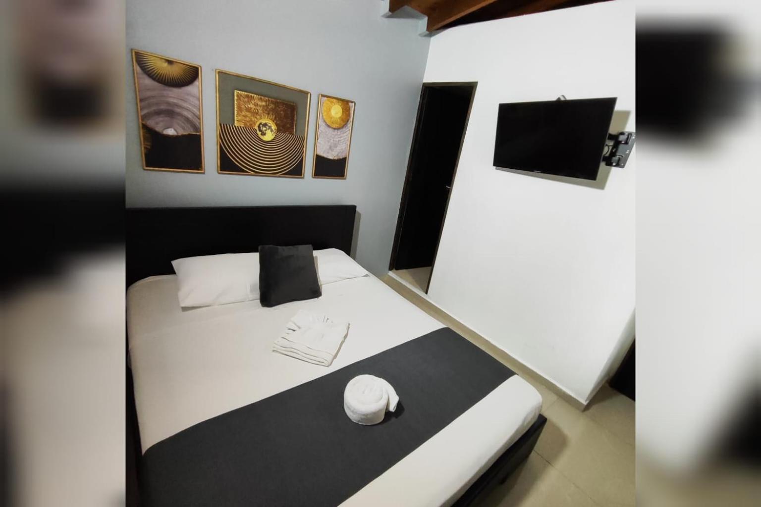 International Hotel Medellín Extérieur photo
