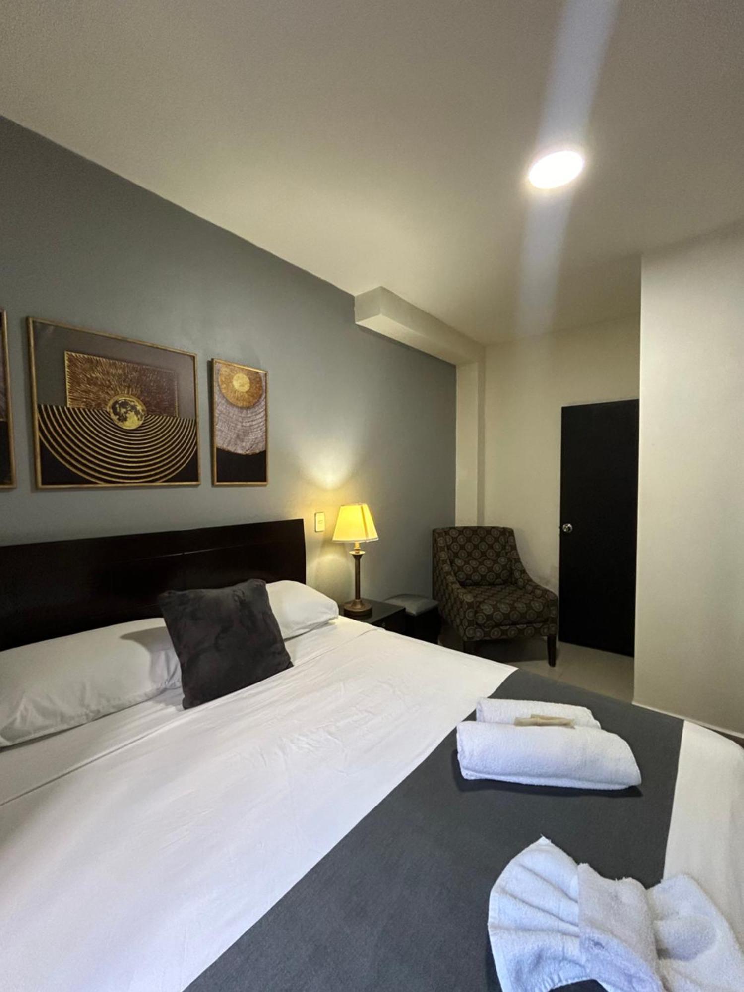 International Hotel Medellín Extérieur photo