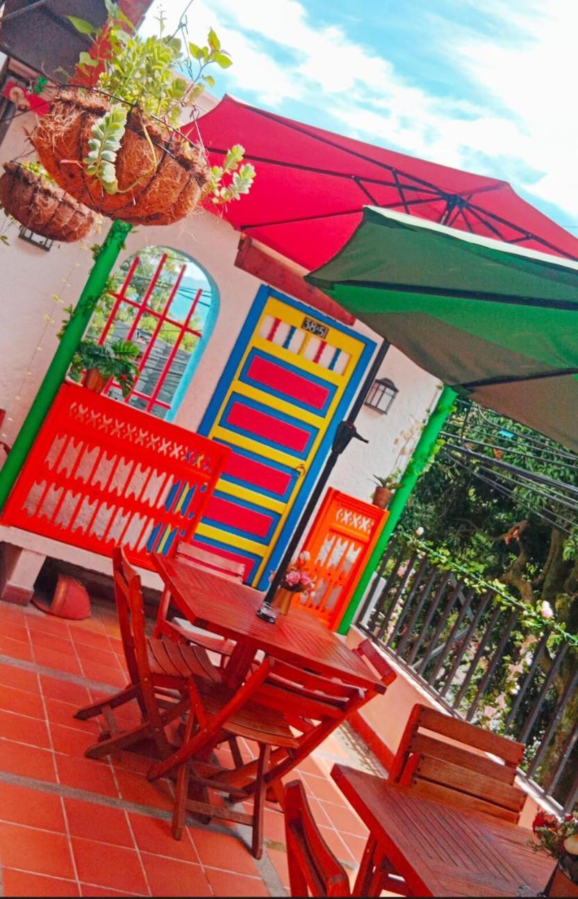 International Hotel Medellín Extérieur photo