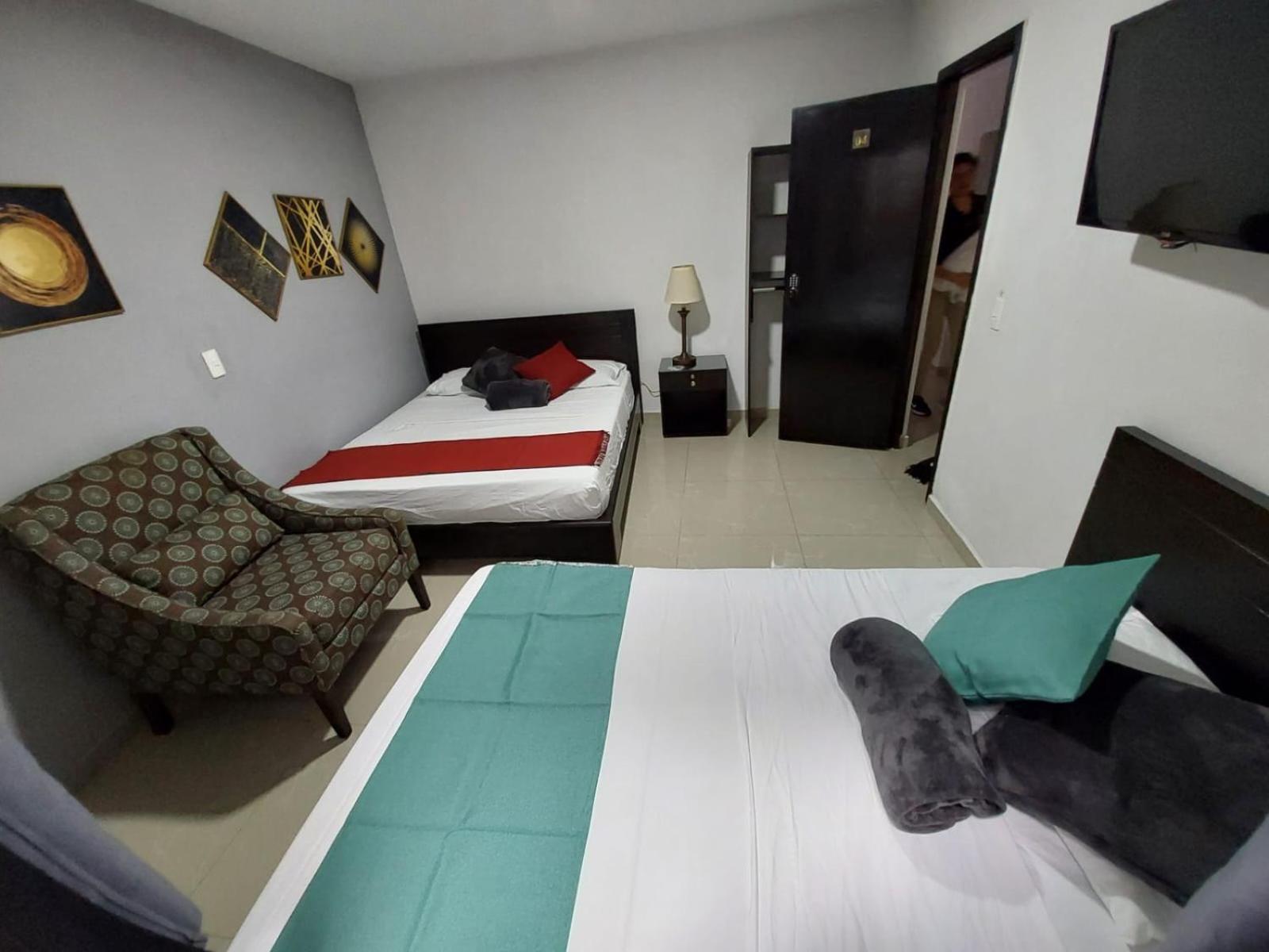 International Hotel Medellín Extérieur photo