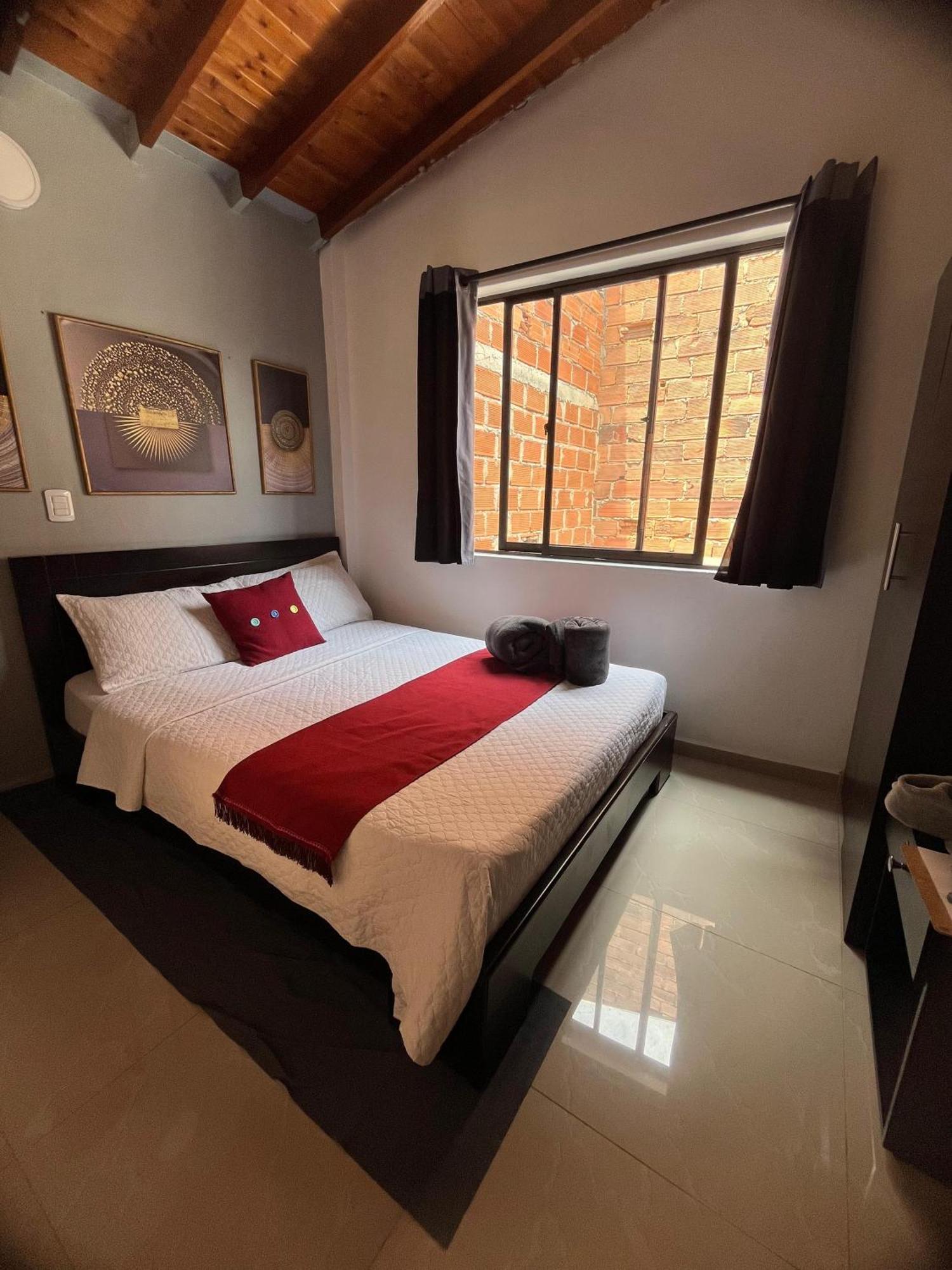 International Hotel Medellín Extérieur photo